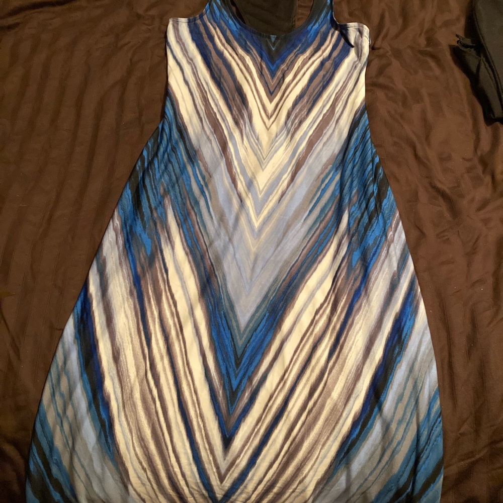 Venus maxi dress size M